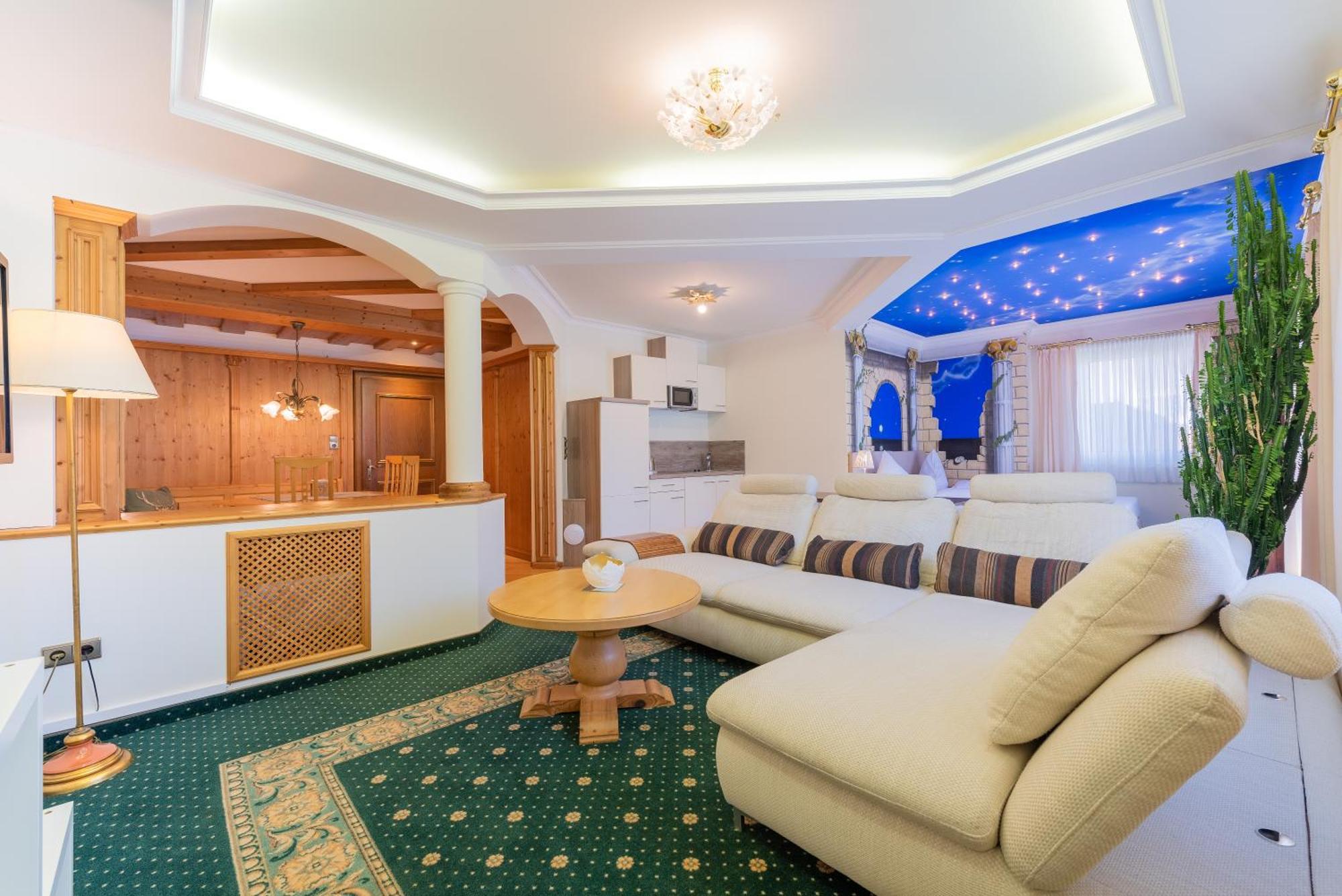 Gasthof Enzian Tannheim Room photo