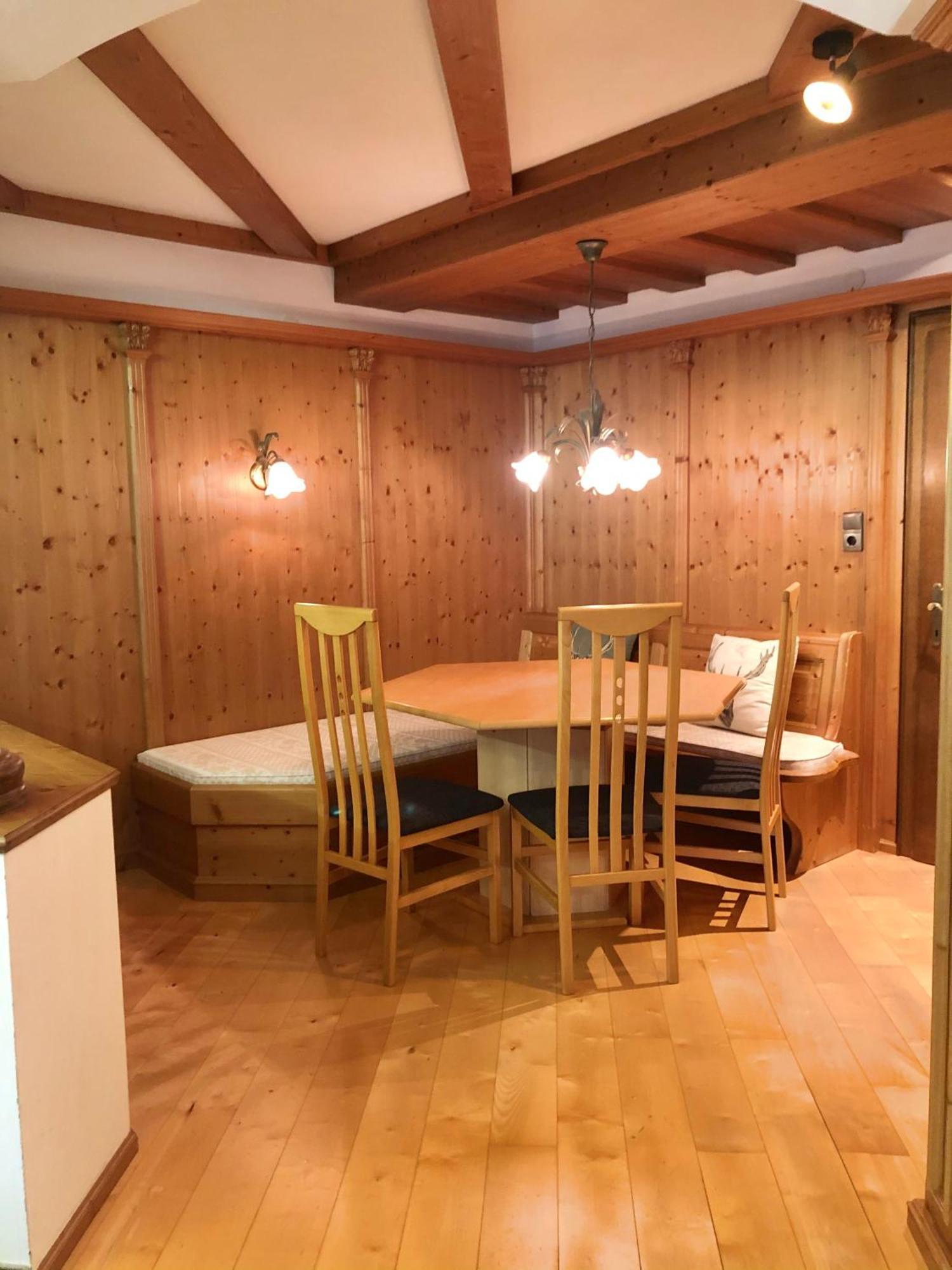 Gasthof Enzian Tannheim Room photo